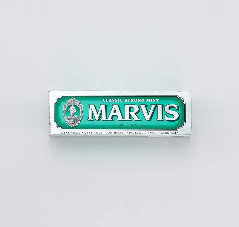 Marvis Classic Strong Mint Toothpaste 3.8 oz — Mint