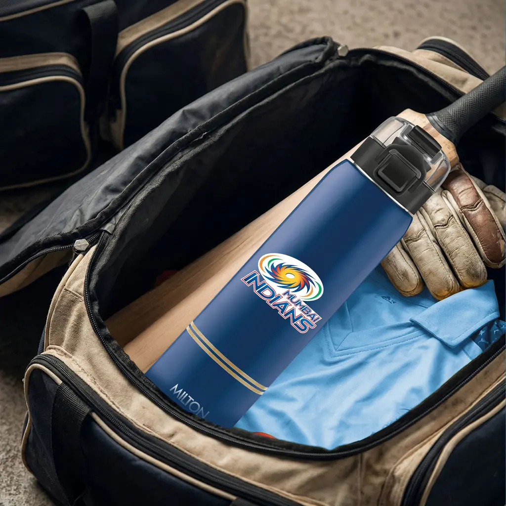 Milton Sports Steel Edge UV Printing Thermoware Bottle With Twin Lid - Mumbai Indians (MI) - Milton, view 7