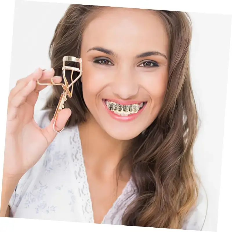 Minkissy 1 set hip-hop fangs Halloween Funny golden braces carrier accessories (-set — Oral Care